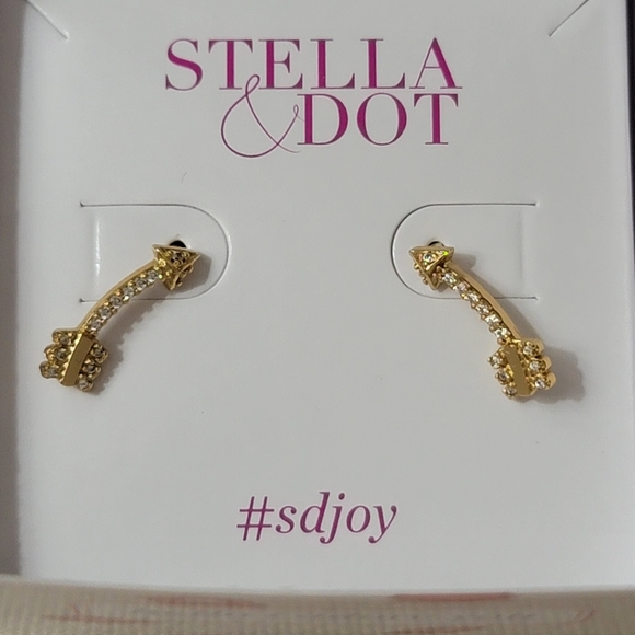 Stella & Dot Arrow Climber Studs - Picture 2 of 4